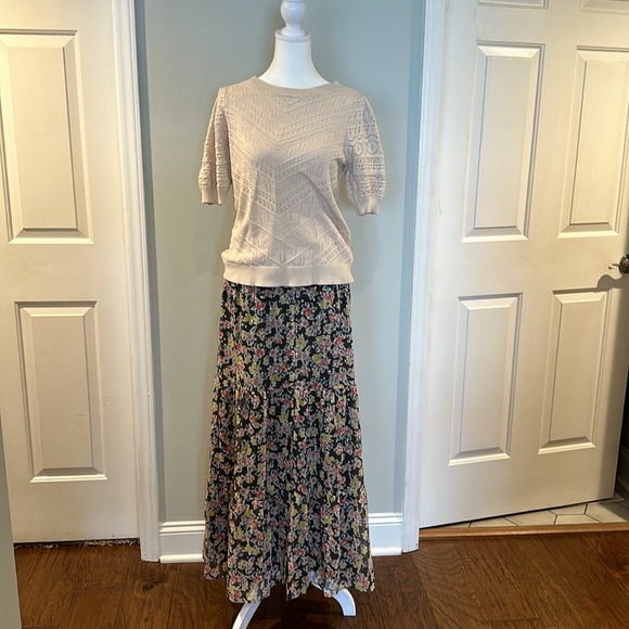 Ann Taylor Loft Skirt - Picture 2 of 5